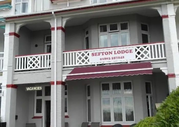 Guest house: Sefton Lodge Seafront ,Panoramic Sea View Ensuite Balcony Rooms Available, Guest Garden